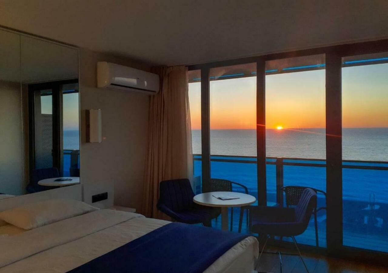 Aparthotel Orbi City Sea View Batumi Ngoại thất bức ảnh